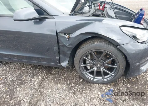 2022 Tesla Model 3 Rear-Wheel Drive из США, поврежденный, VIN 5YJ3E1EA0NF174276